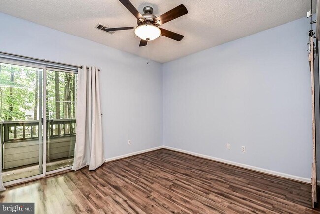 Building Photo - 13070 Autumn Woods Way