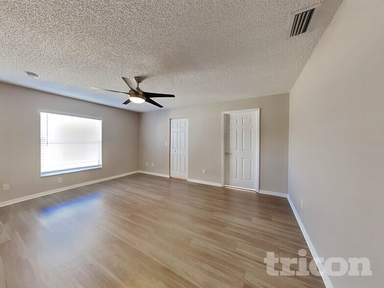 Building Photo - 95 Putter Dr