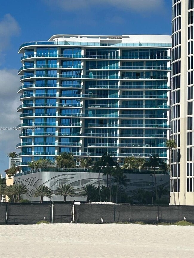 Building Photo - 17550 Collins Ave