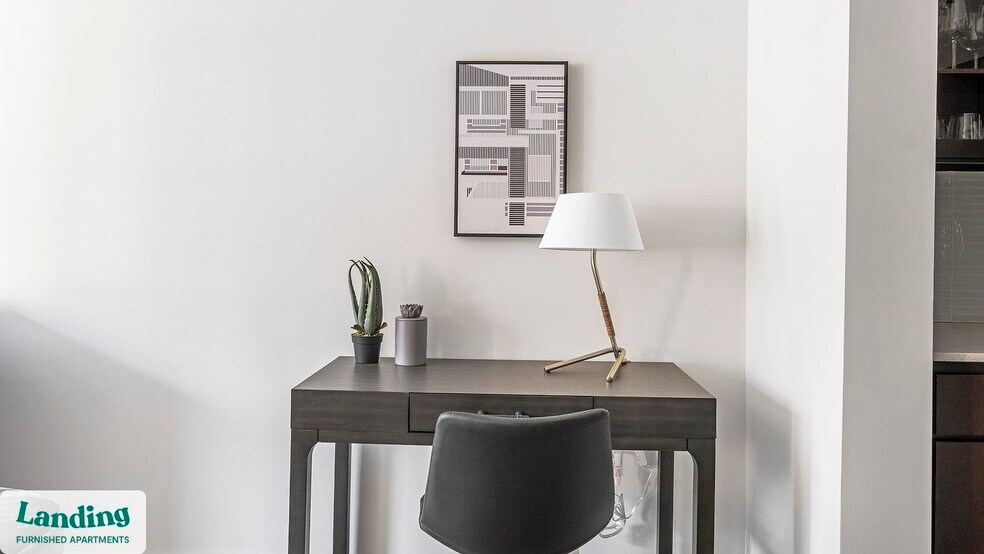 Building Photo - 825 Usener St