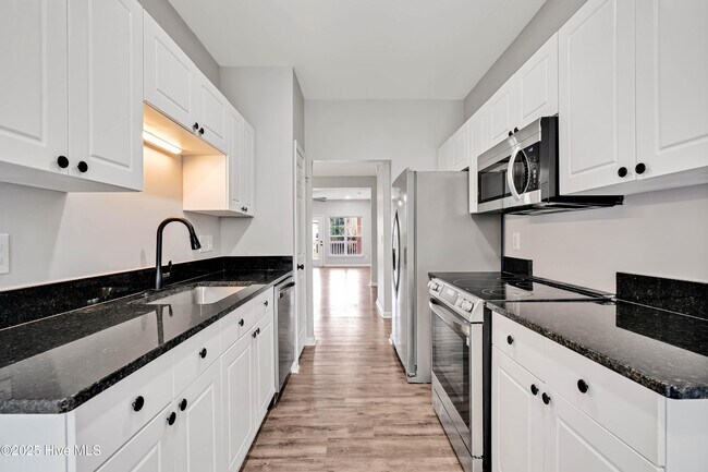 Building Photo - 4519 Sagedale Dr