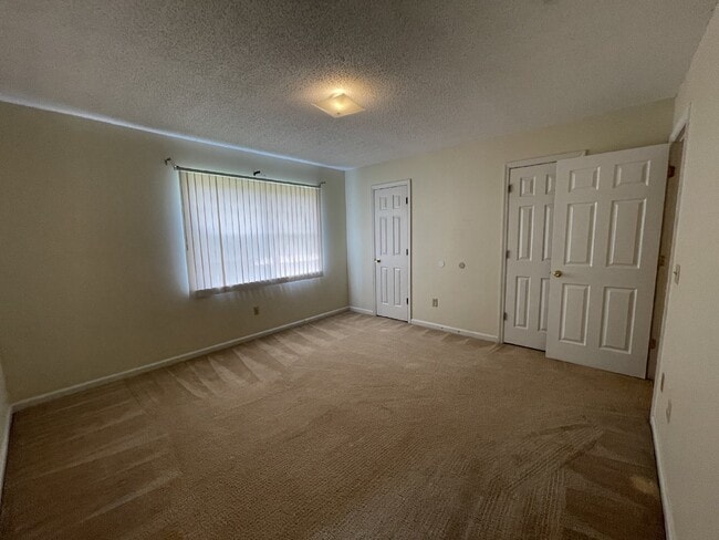 Building Photo - House for Rent
