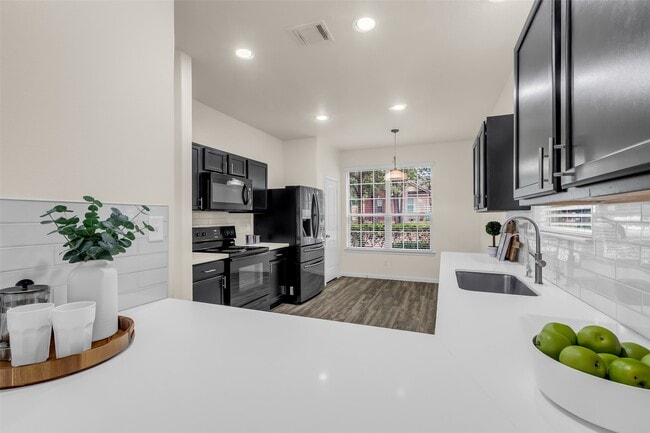 Building Photo - 3807 Springcrest Ln