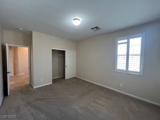 Building Photo - 18 Blue Valley Dr