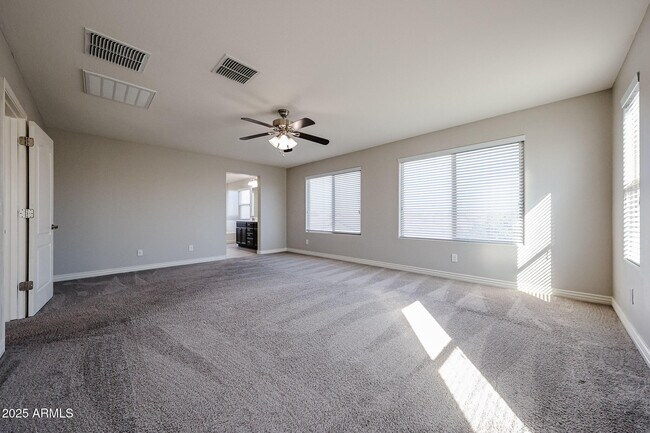 Building Photo - 2736 E Mews Rd