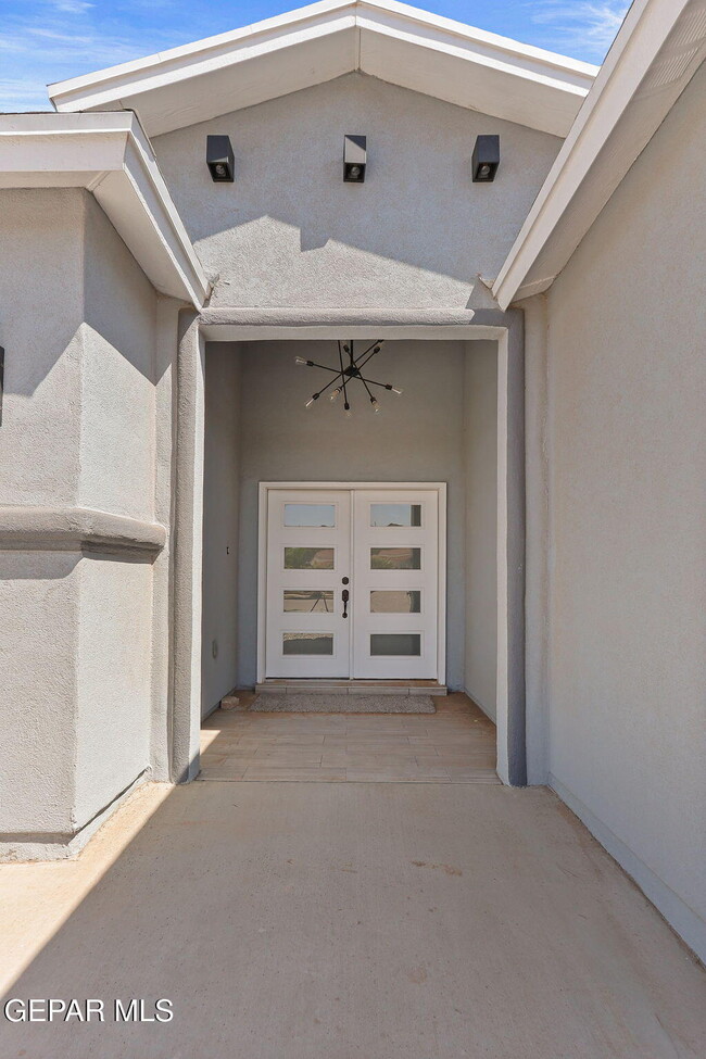 Building Photo - 9853 La Morenita Cir