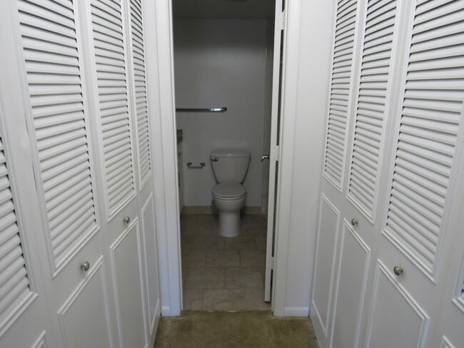 Building Photo - 603 Sea Pine Way