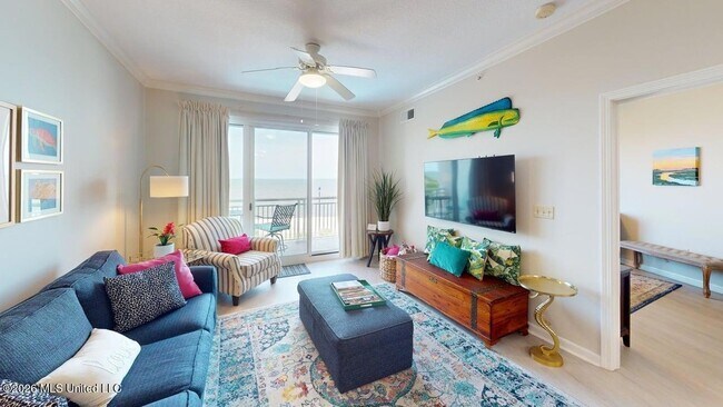 Building Photo - 2228 Beach Dr