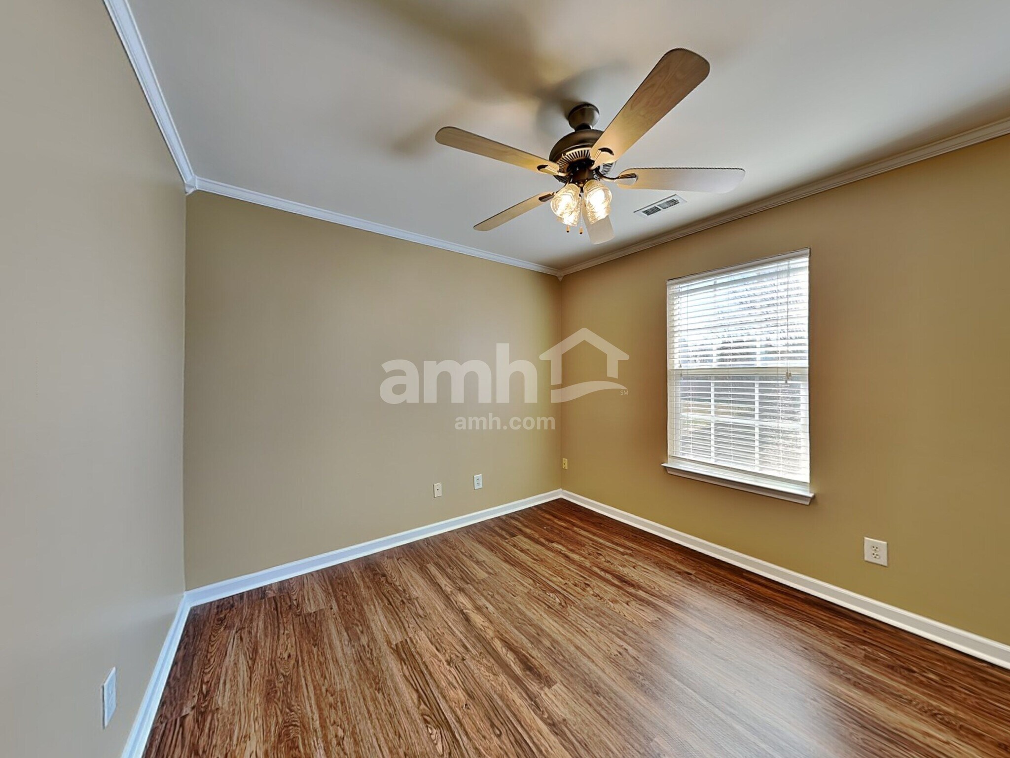 Building Photo - 205 N Fuquay Springs Ave