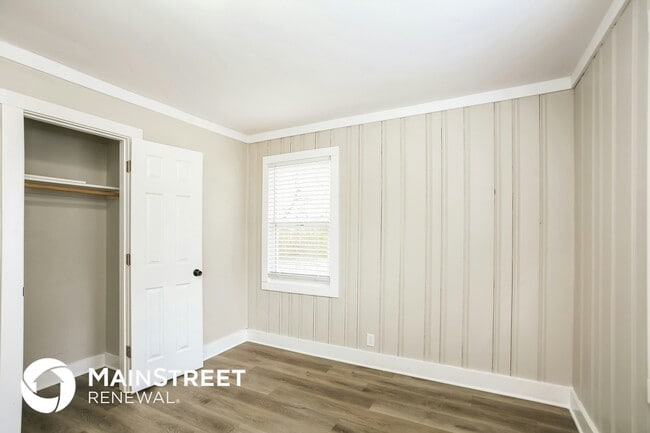 Building Photo - 6067 Bettcher Ave