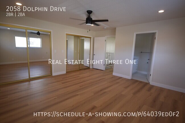 Building Photo - 2058 Dolphin Dr