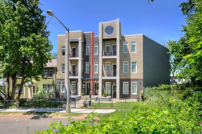 Building Photo - 1220 19th St NE