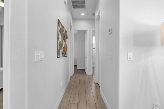 Building Photo - 51855 Avenida Juarez