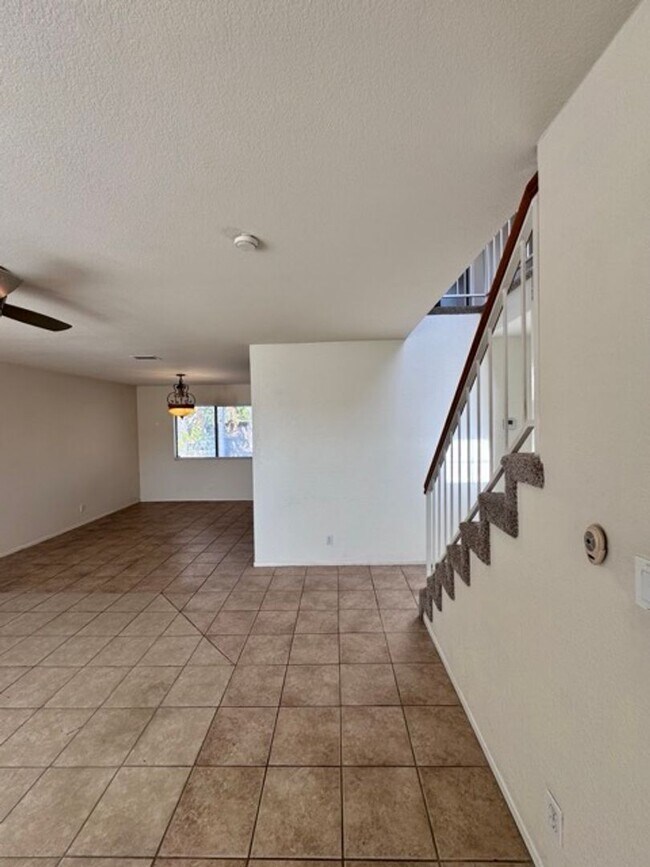 Building Photo - Spacious 3 Bedroom Menifee Home with Bonus...