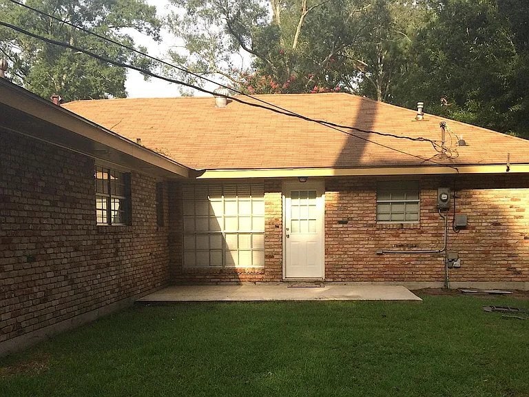 Building Photo - 516 Susan Dr