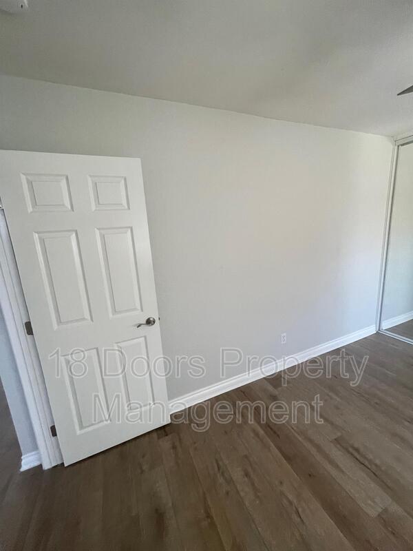 Building Photo - 4747 Hamilton St