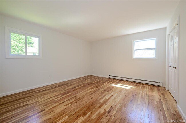 Building Photo - 43 Evert St