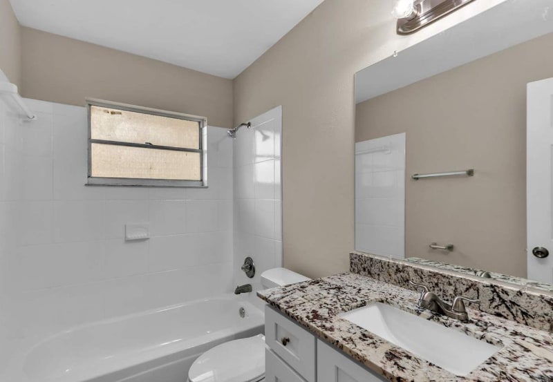 Building Photo - 2006 E Humphrey St