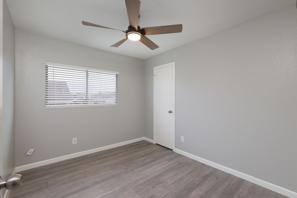 Building Photo - 25130 Longbranch Run