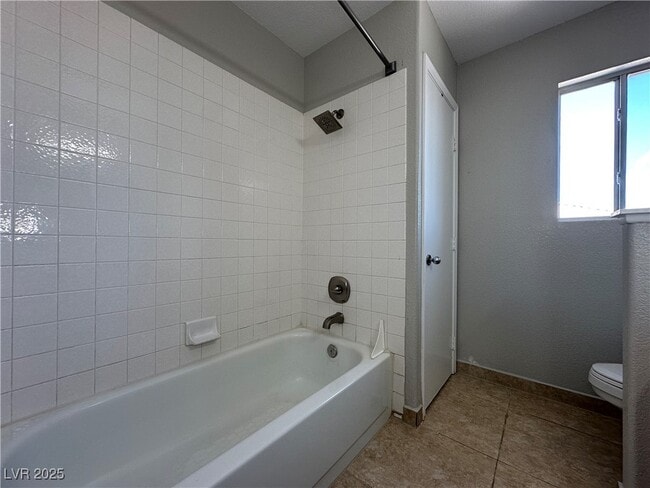 Building Photo - 6987 Wineberry Dr