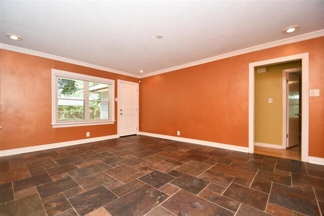 Building Photo - 5535 Berry Creek Dr