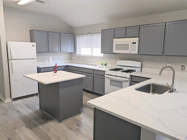 Primary Photo - 11906 Sonora Springs Dr