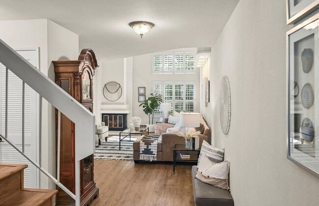 Building Photo - Cozy 3BD/2.5BA Single-Family Home Minutes from Downtown Pleasanton