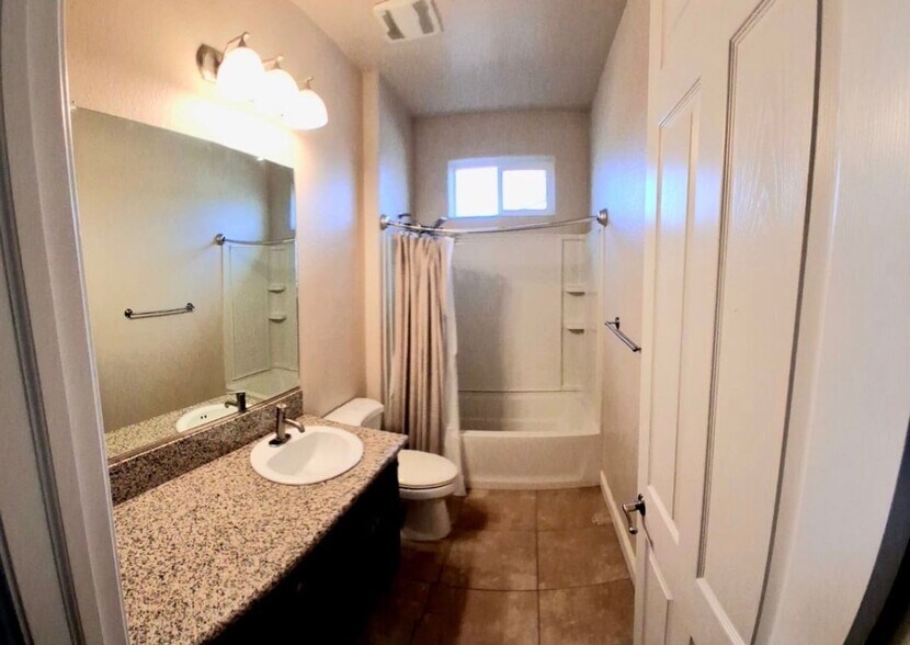 Building Photo - 11333 North Garden Sage Avenue