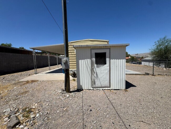 Building Photo - 2BRE 2BA close to Hwy 95, Shopping, Parks, Colorado River