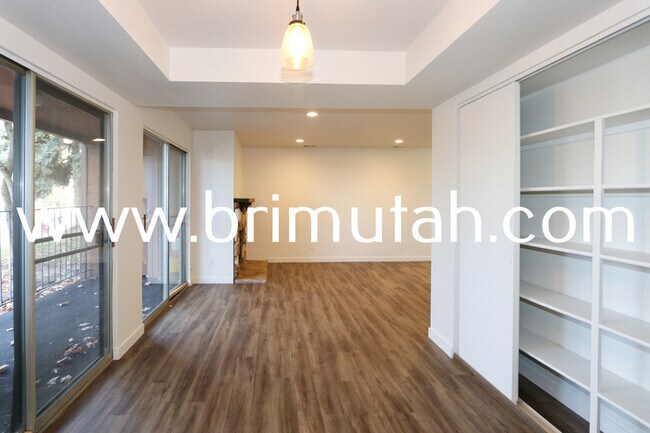 Building Photo - 3685 E 3820 S