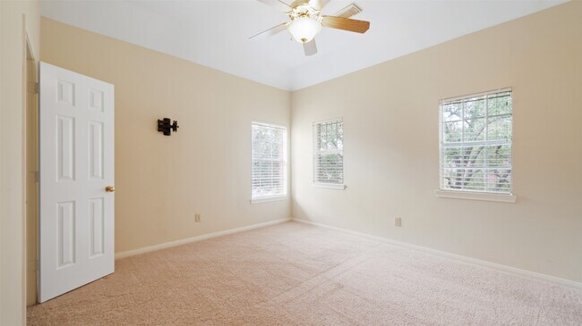 Building Photo - 22307 Fairbay Dr