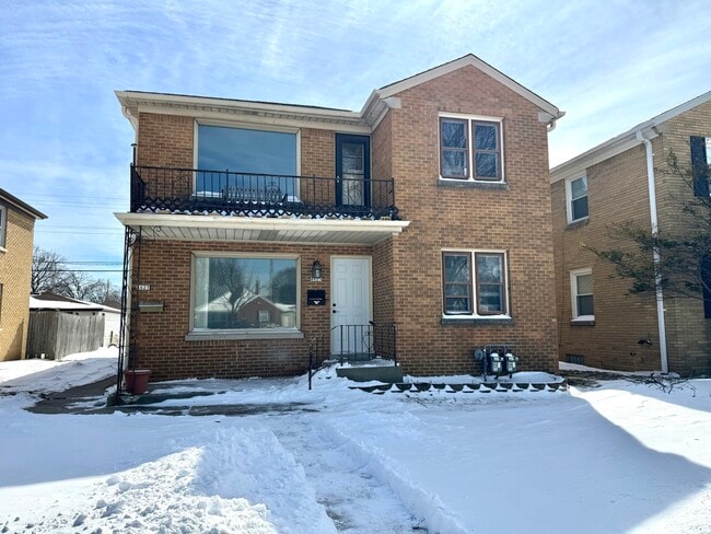 Building Photo - 8627 W Burleigh St