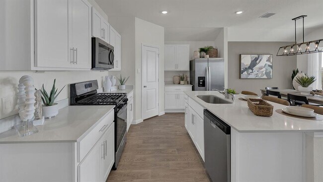 Building Photo - 224 Las Lomas Dr