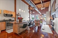 Building Photo - 49 Munroe St