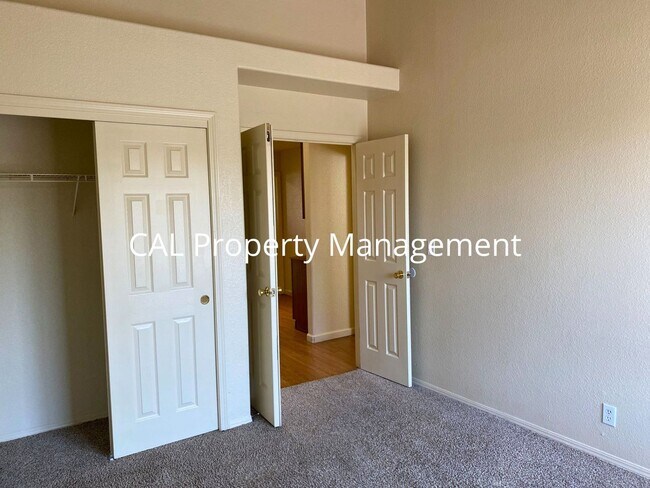 Building Photo - 3 Bed/ 2 Bath home in Soledad, CA