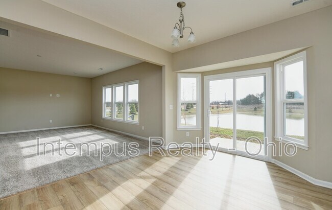 Building Photo - 1003 Beehive Grv