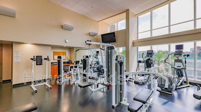 Building Photo - 1288 Kapiolani Blvd