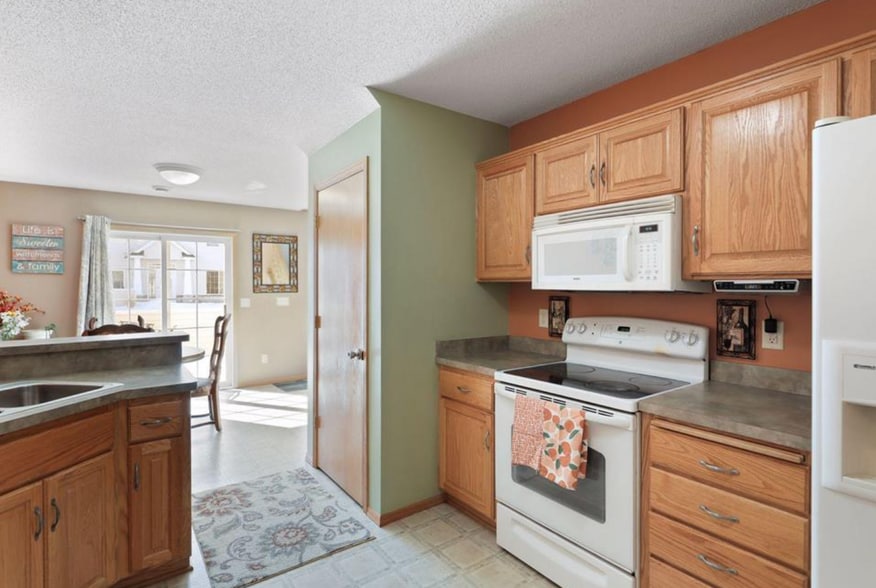 Building Photo - 8428 Yukon Cir N