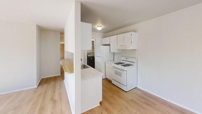 Building Photo - 2718 Glenbridge Ct