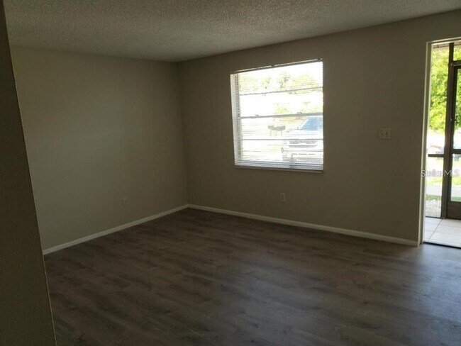 Building Photo - 6956 Brandywine Dr
