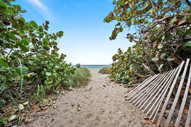 Building Photo - 2860 S Ocean Blvd