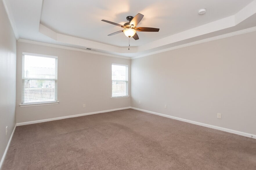 Building Photo - 68 Teramont Ct