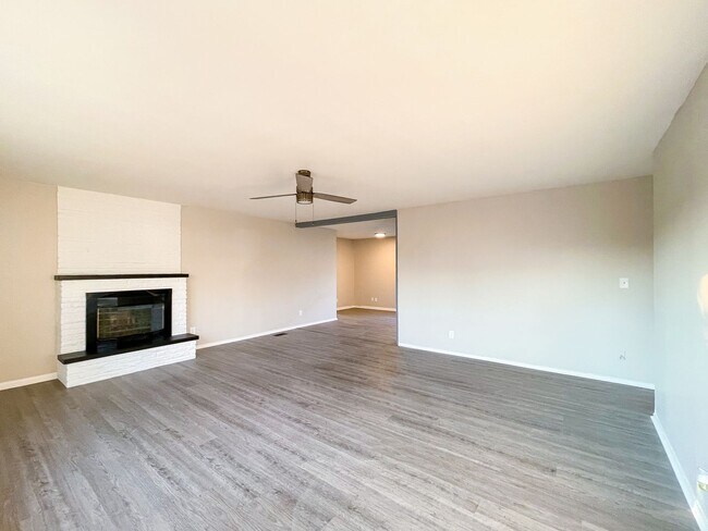 Building Photo - 7916 E 34th St