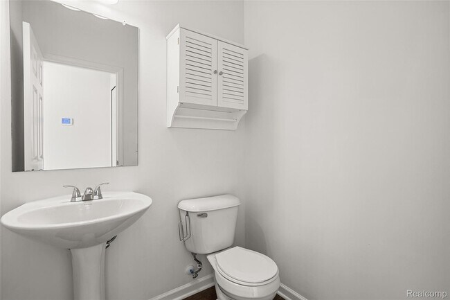 Building Photo - 7722 Ryder Dr