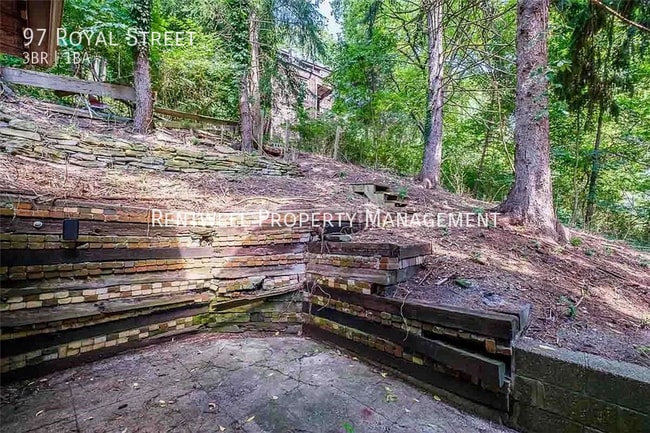 Building Photo - 97 Royal St