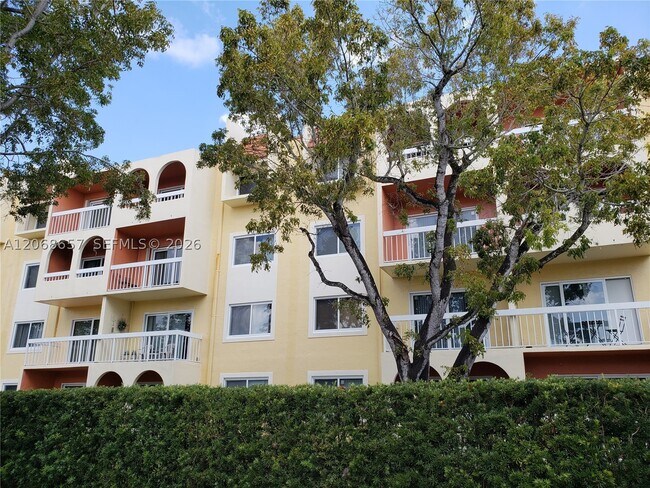 Building Photo - 7707 Camino Real