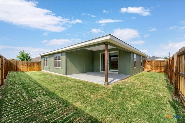 Building Photo - 742 Freedom Cir