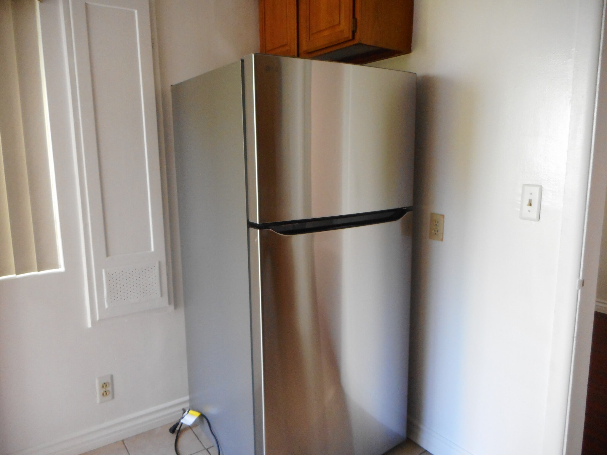 Building Photo - 4267 Van Nuys Blvd