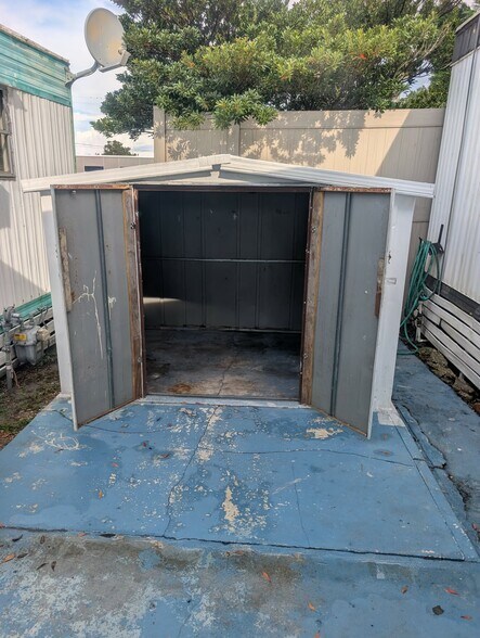 Building Photo - 120 Fortner Ave