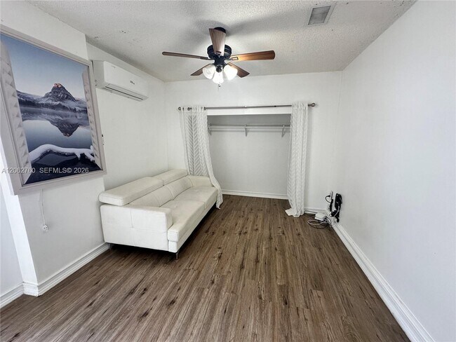 Building Photo - 17843 NW 63rd Ct